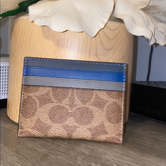 Coach credit card case - Picture 2 of 2